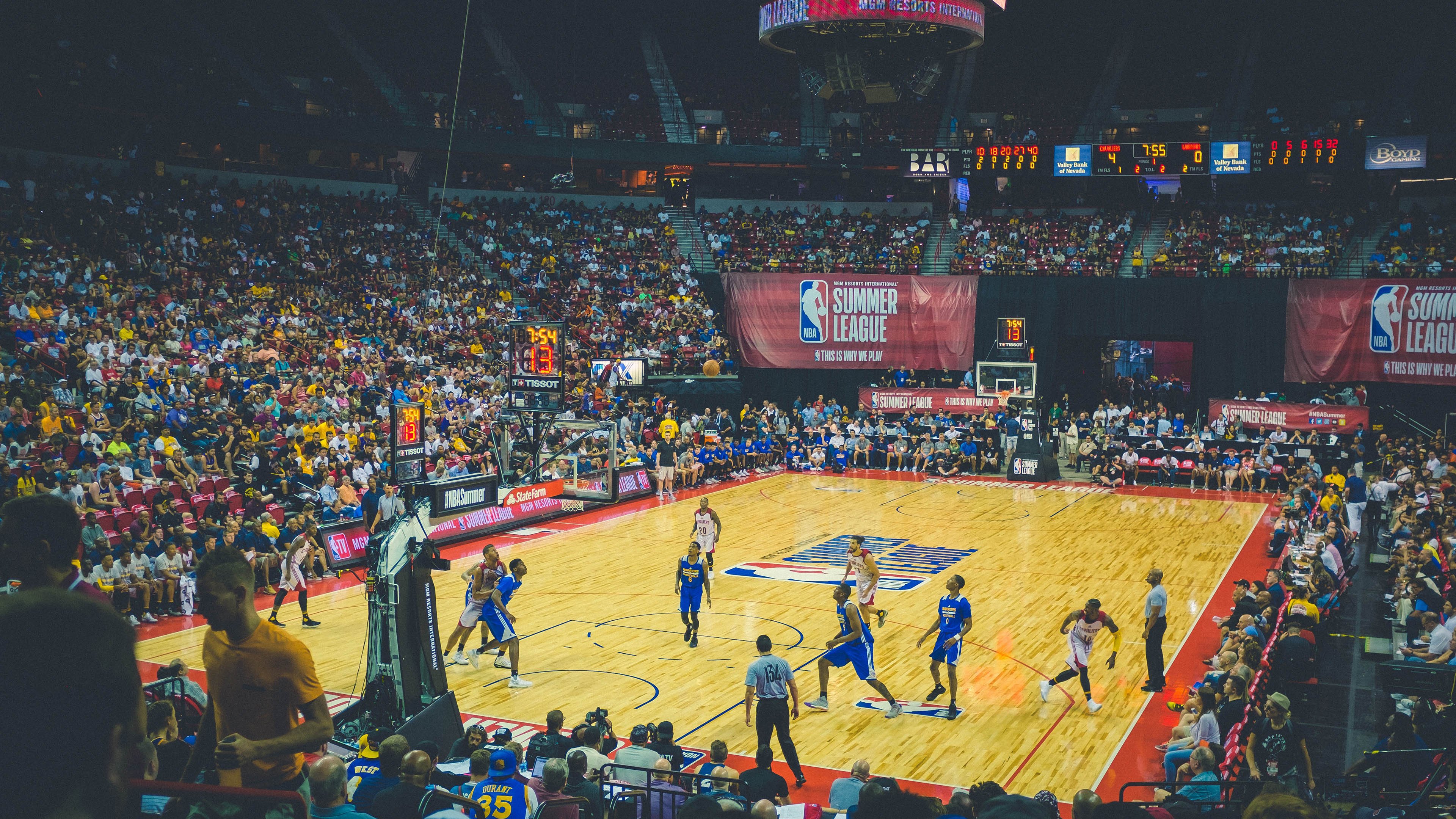 温网季后赛激情夜！保罗里突外投，北京首钢横扫洛杉矶快船