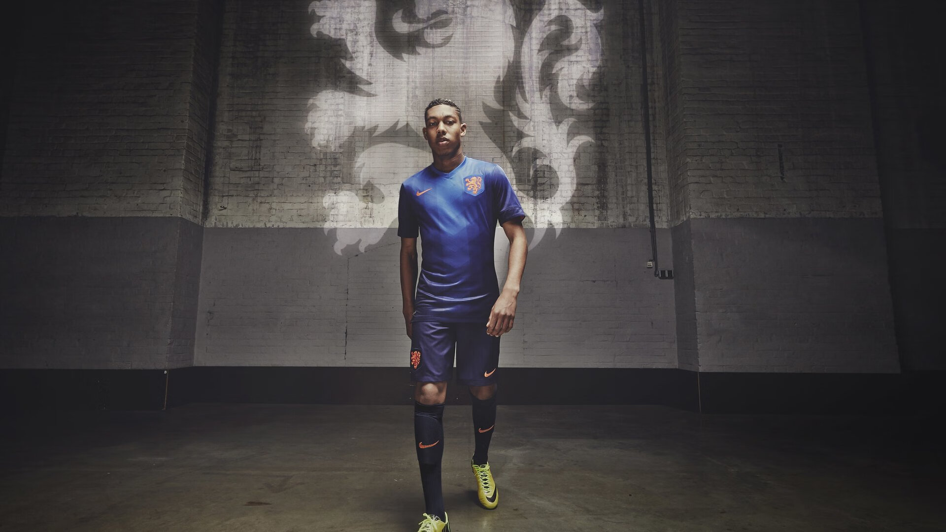 格列兹曼赛点兑现，广州队淘汰罗马晋级四强，主帅激动落泪